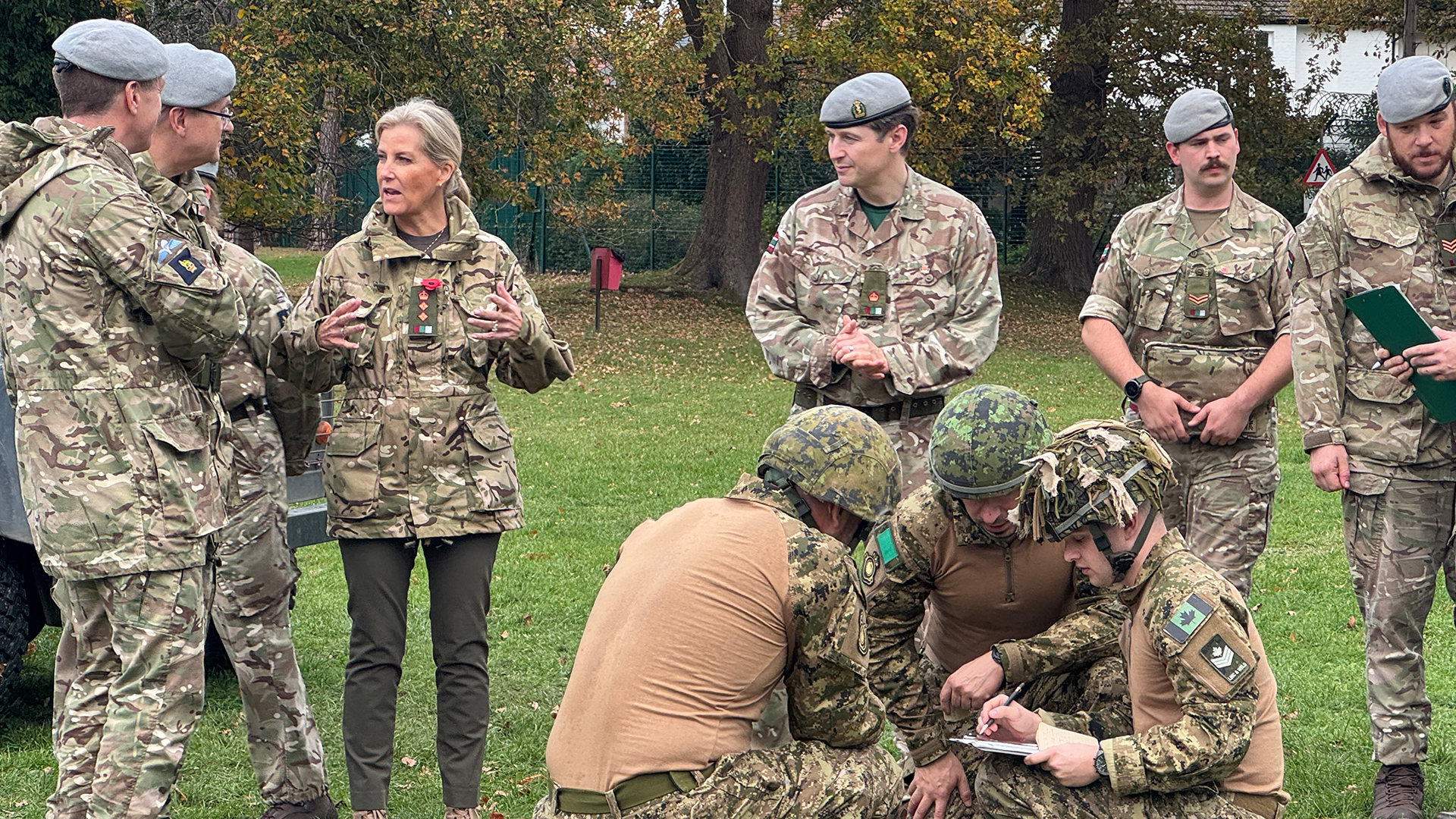 Sophie chars to the DS while the Canadian infanteers get to work on their scenario