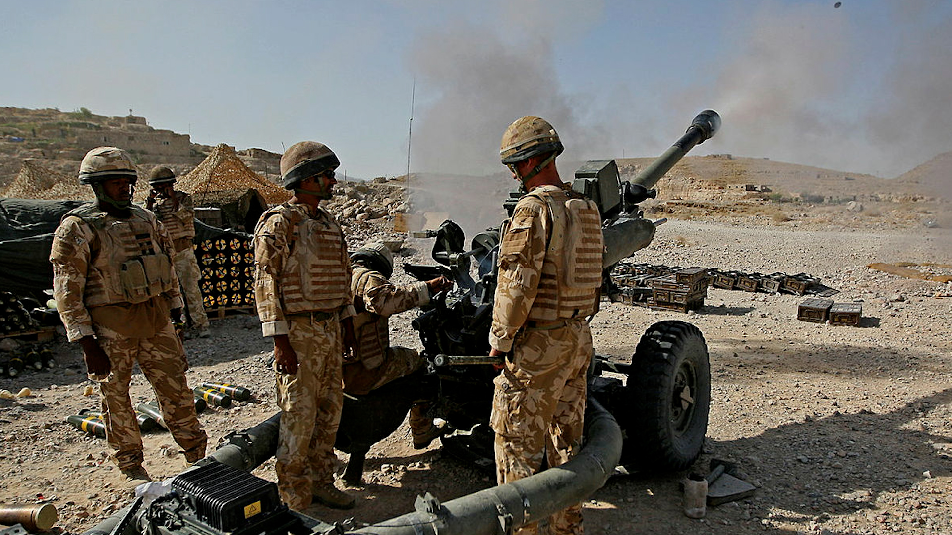 105 mm light gun in afghanistan CREDIT MOD .jpg