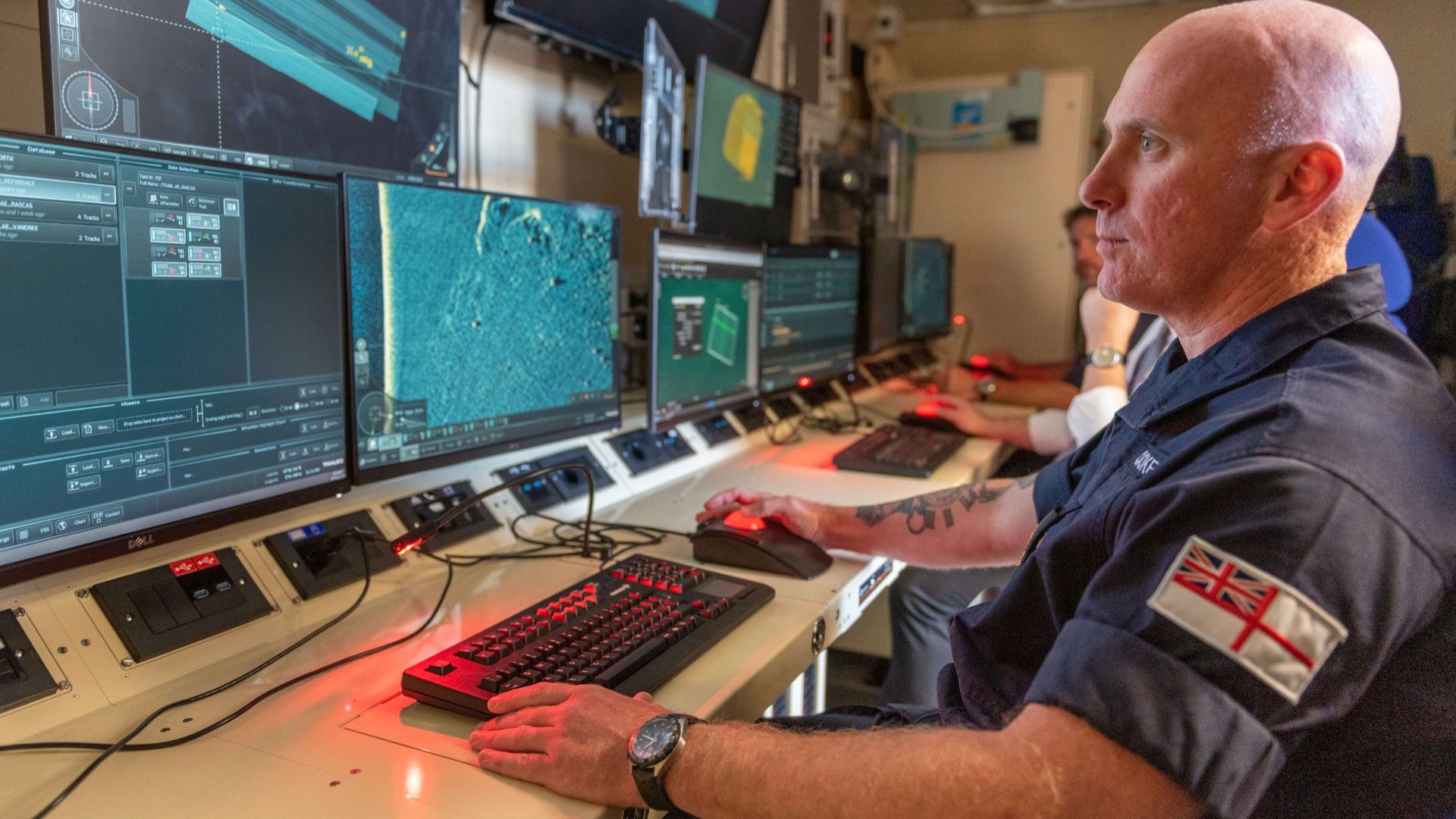 The contract is a major step forward in the vision for a hybrid Navy