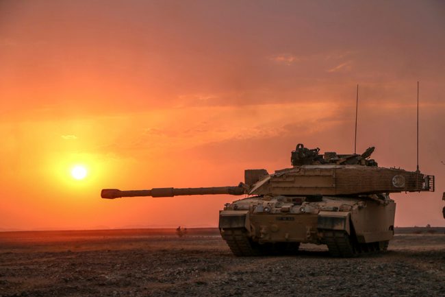 Challenger 2 on Exercise Saif Sareea 3 in Oman CREDIT MOD
