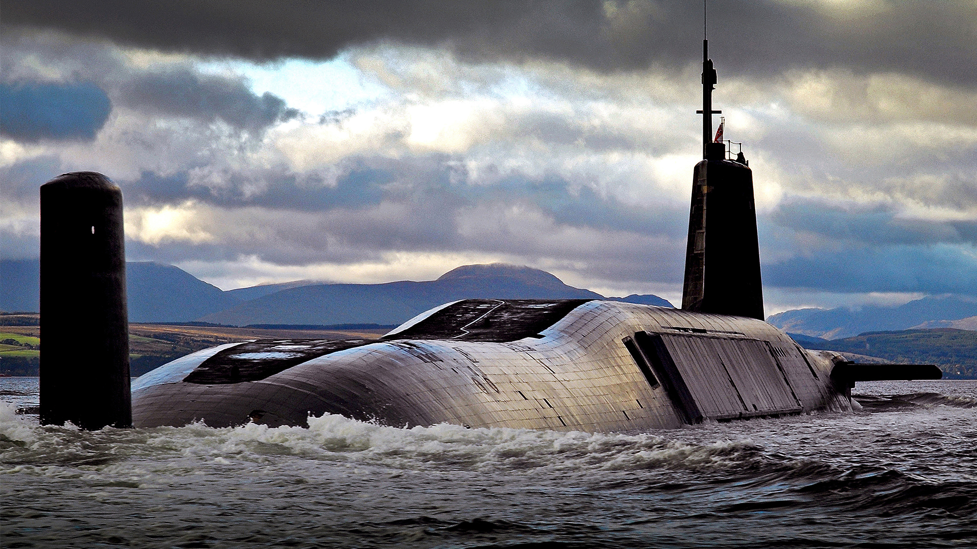 A report has warned the deterrence posed by the Royal Navy's nuclear fleet risks erosion as missile defences in Russia are improved