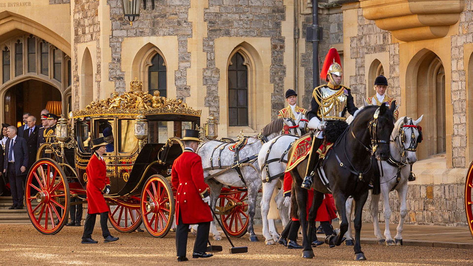 Her Majesty 03122025 The Queen and First Lady Elke Büdenbender arrive at the Quadrangle for the German state visit in Windsor Castle CREDIT MOD