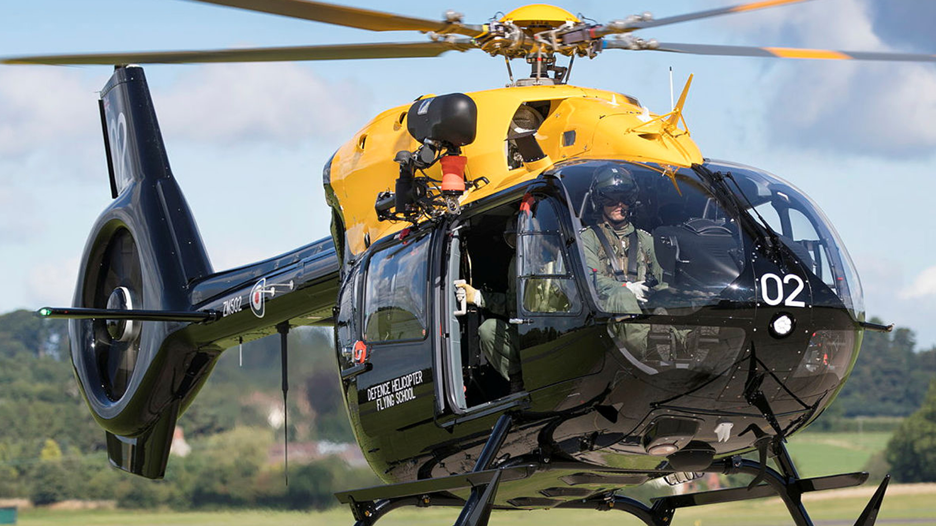 The Jupiter HT1 will be taking on the role vacated by the Puma, but until that happens it's down to the Chinook (Picture: BFBS)