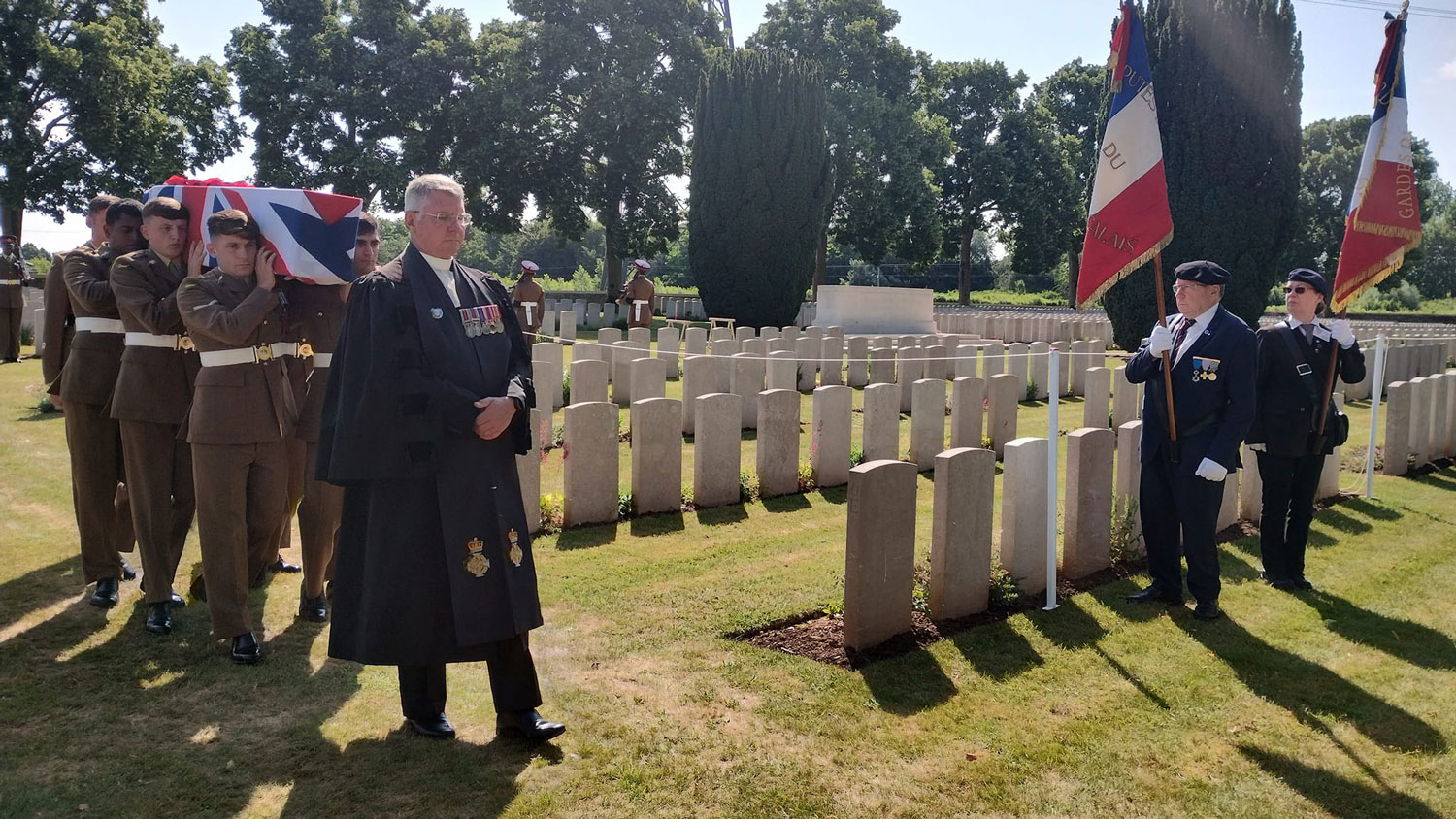Kingsmen from the 1st Battalion of The Duke of Lancaster's Regiment carry the coffin of Pte Joe Stevenson CREDIT Crown Copyright
