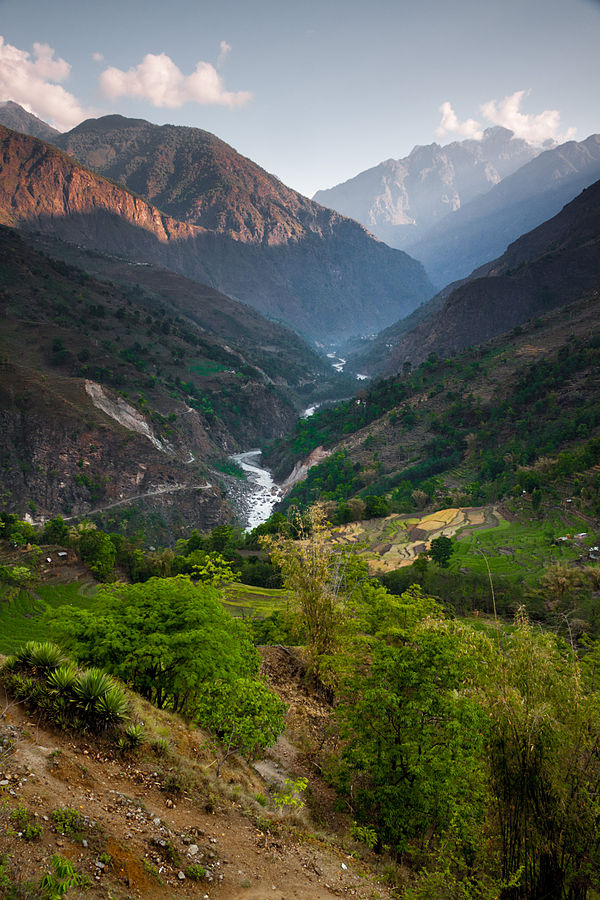 Picture of a valley in Lamjung in Nepal