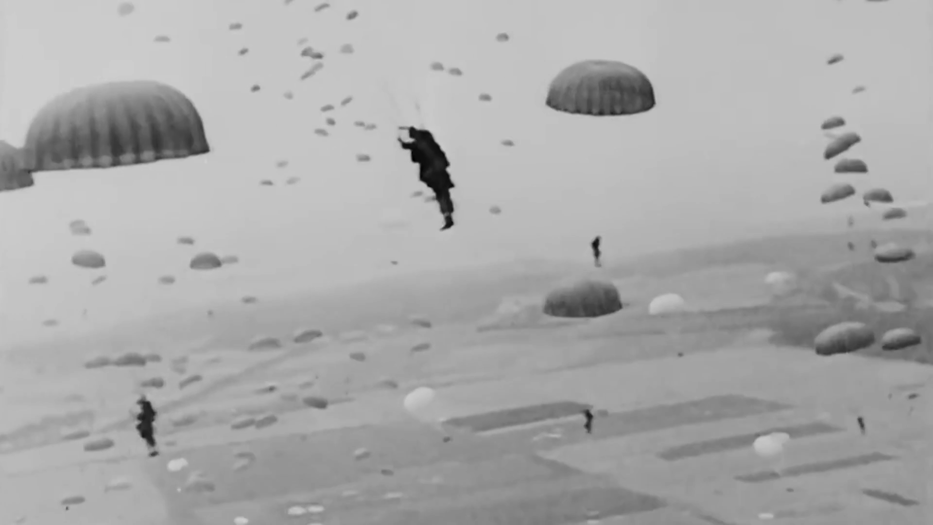 Parachutists jumping in to Arnhem as part of Operation Market Garden 160924 CREDIT NARA