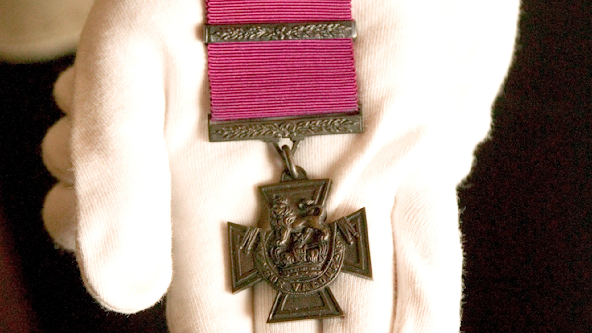 The actual specimen Victoria Cross medal that was approved by Queen Victoria in the nineteenth century 14022005 CREDIT MOD