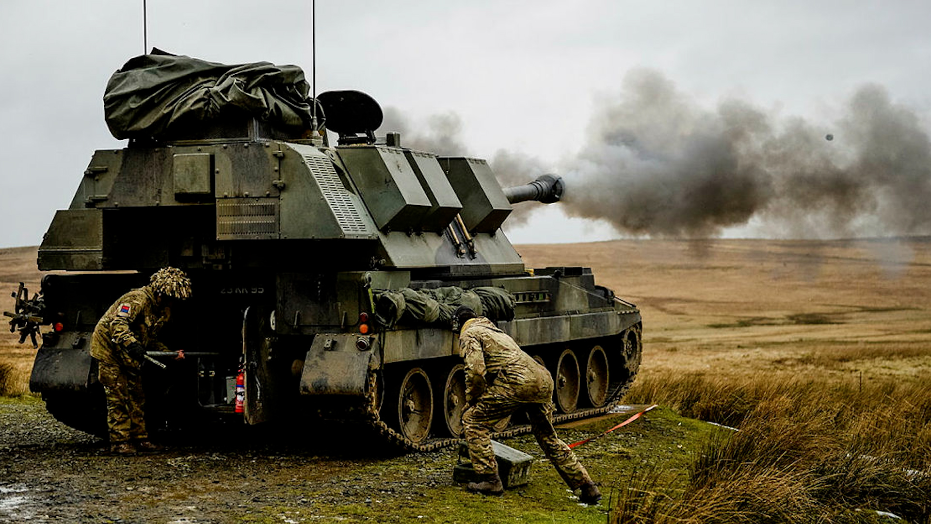 as90 firing direct fire role CREDIT MOD.jpg