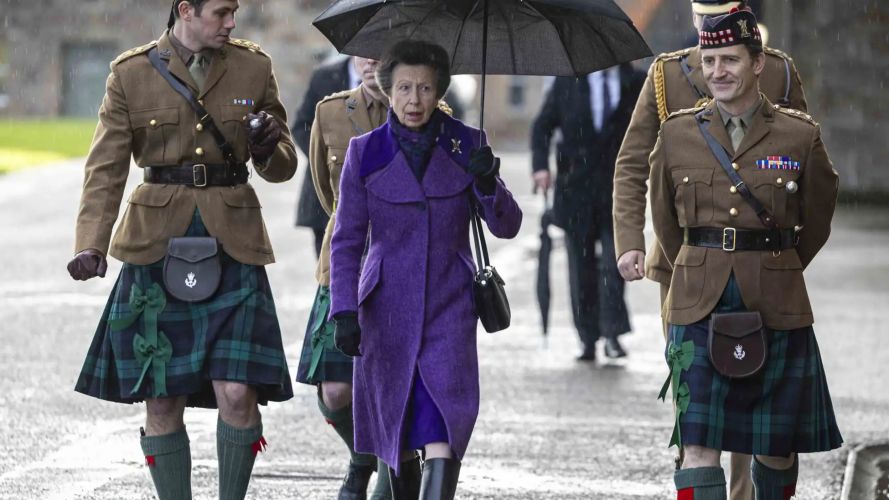 The Princess Royal is welcomed to Fort George by Commanding Officer 3 SCOTS, Lieutenant Colonel Robert Smith and Major General Robin Lindsay (Picture: MOD) Princess Royal at Fort George