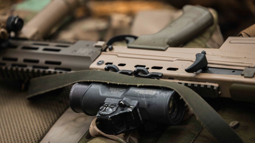 While the well-publicised defects of the original SA80 L85 have long been fixed and it's now a reliable weapon, the search is on for a replacement assault rifle While the well-publicised defects of the original SA80 L85 have long been fixed and it's now a reliable weapon, the search is on for a replacement assault rifle