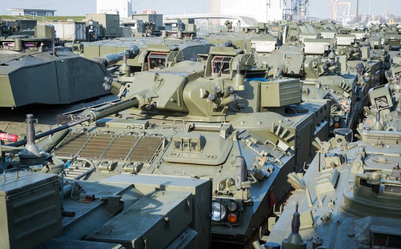 Three Gun Batteries Are Equipped With 155mm Self-Propelled Howitzers Three Gun Batteries Are Equipped With 155mm Self-Propelled Howitzers