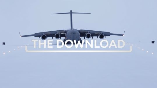 RAF C-17A landing at CFS Alert 1,100 miles inside the Arctic Circle Download TN
