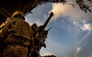 105 mm Light Gun fires from a camouflaged artillery position on Exercise Steadfast Dart 2025 CREDIT MOD